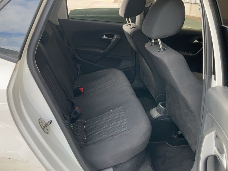 Volkswagen Polo 1.0 Edition BlueMotion Tech — zdjęcie 14