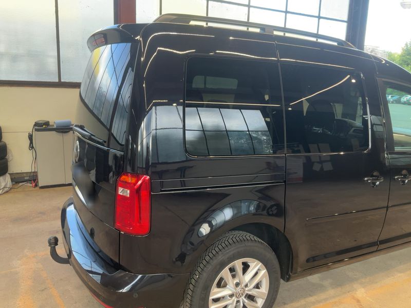 Volkswagen Caddy 2.0 TDI Comfortline BlueMotion Tech — zdjęcie 6