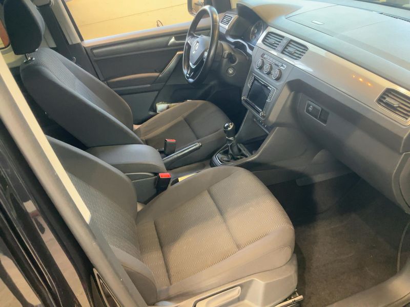 Volkswagen Caddy 2.0 TDI Comfortline BlueMotion Tech — zdjęcie 11