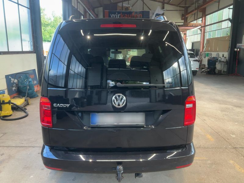 Volkswagen Caddy 2.0 TDI Comfortline BlueMotion Tech — zdjęcie 5