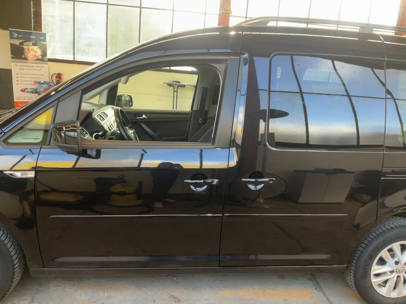 Volkswagen Caddy 2.0 TDI Comfortline BlueMotion Tech — zdjęcie 4
