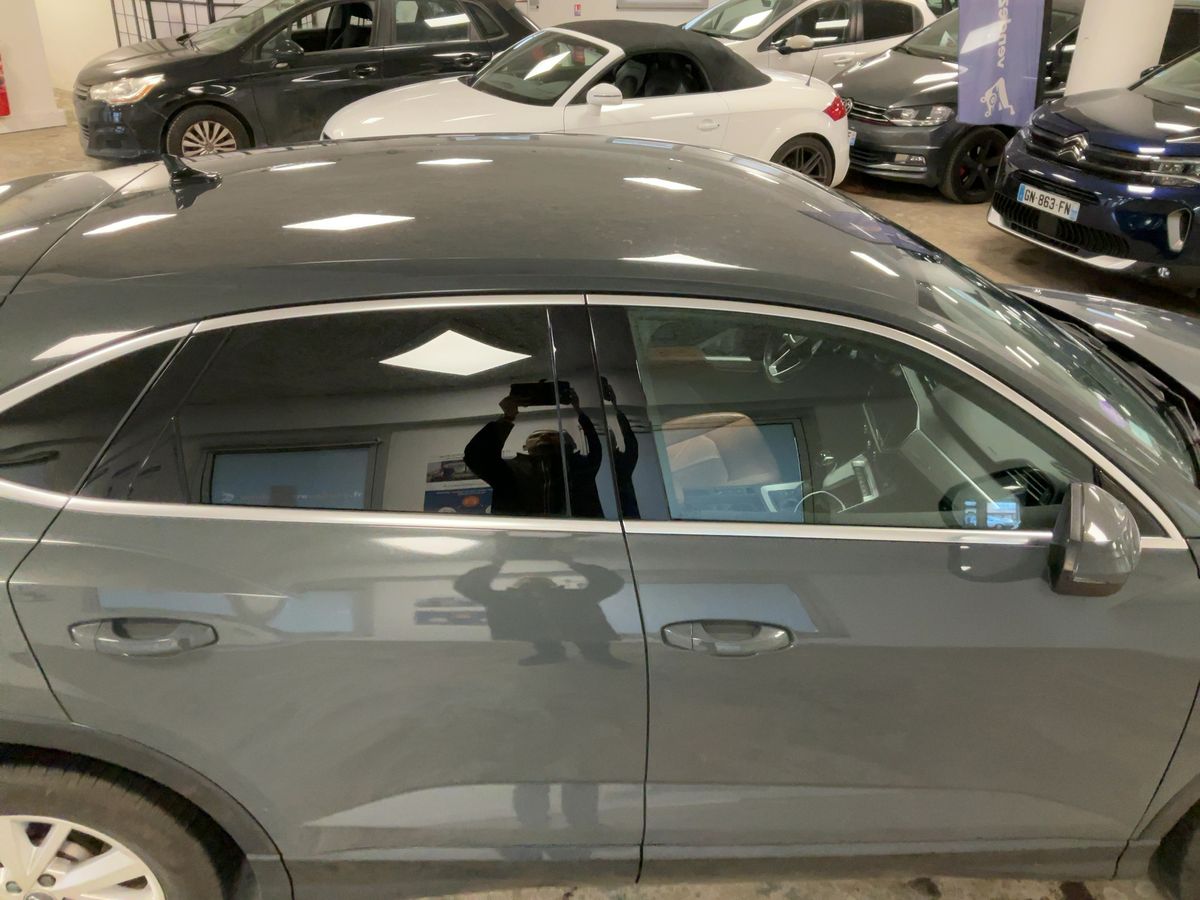 Audi Q3 2022 — photo 14