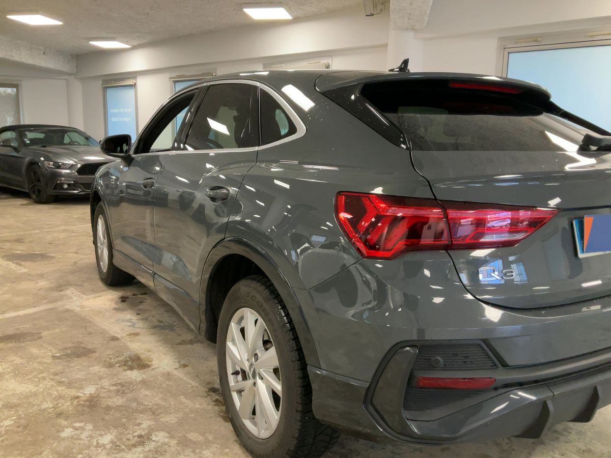 Audi Q3 2022 — photo 7