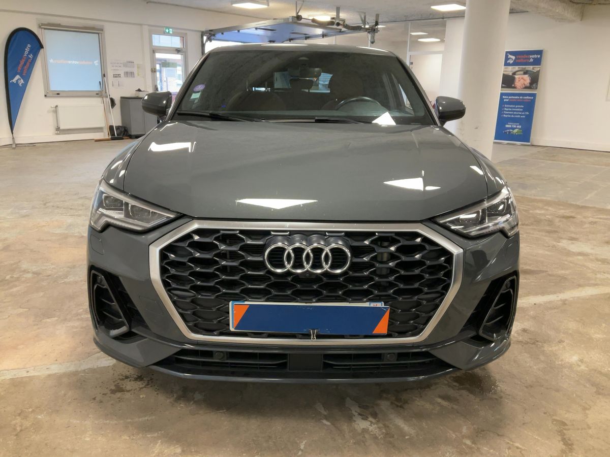 Audi Q3 2022 — photo 15