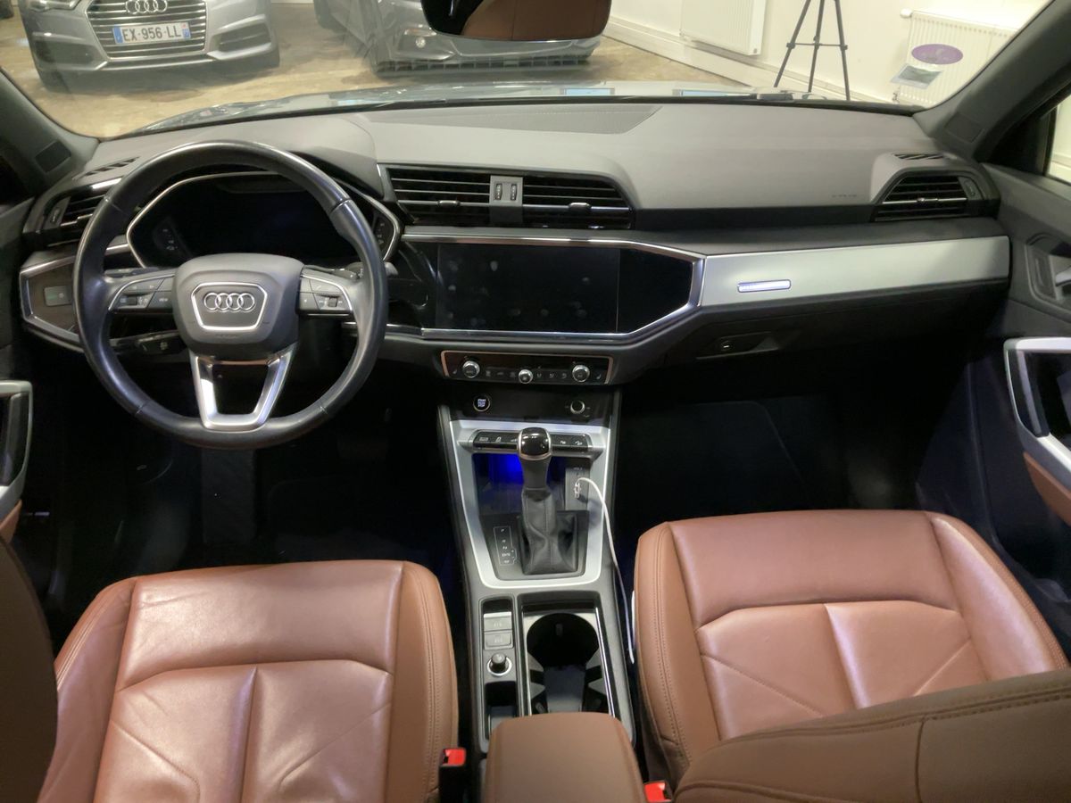 Audi Q3 2022 — photo 18