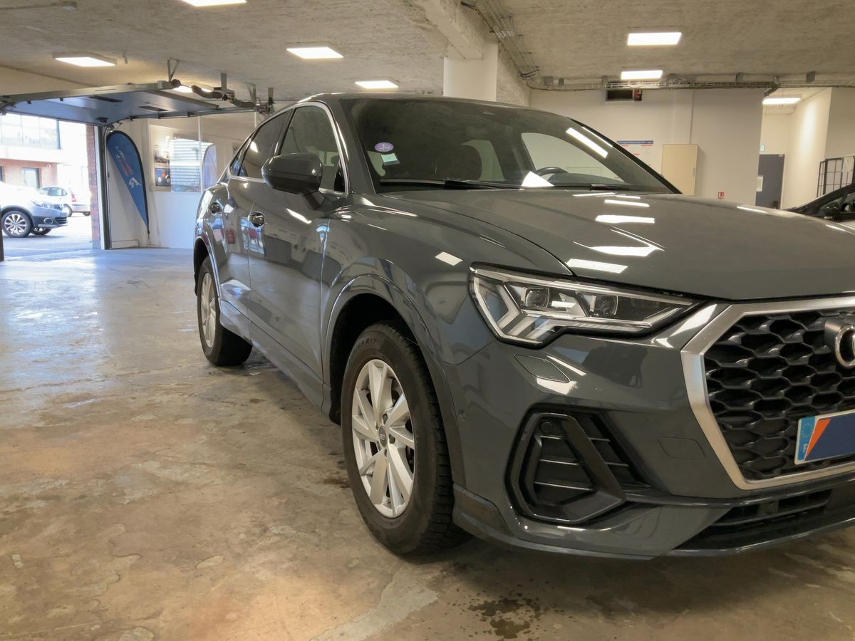 Audi Q3 2022 — photo 13