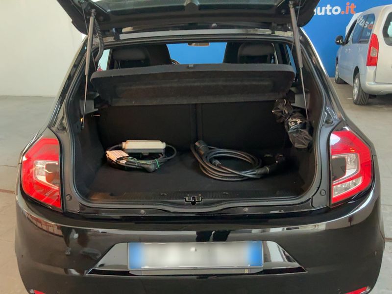 Renault Twingo electric drive 60 kW Zen Electric 2021 – снимка 15