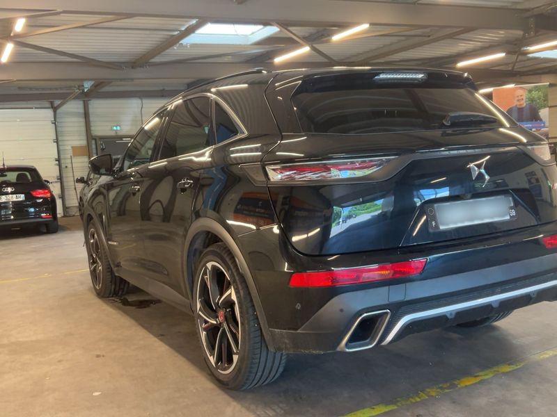 DS Automobiles DS7 Crossback 2.0 Blue-HDi Performance Line Plus — zdjęcie 3