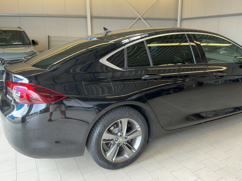Opel Insignia Grand Sport 2.0 CDTI Dynamic — zdjęcie 6