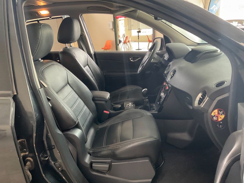 Renault Koleos 2.0 dCi Privilege — zdjęcie 3