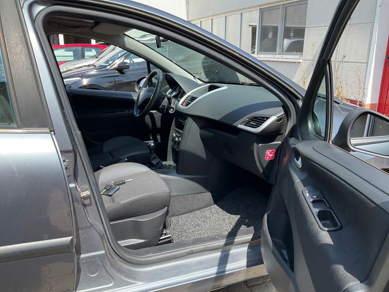 Peugeot 207 1.4 Urban Move 2010 – снимка 3