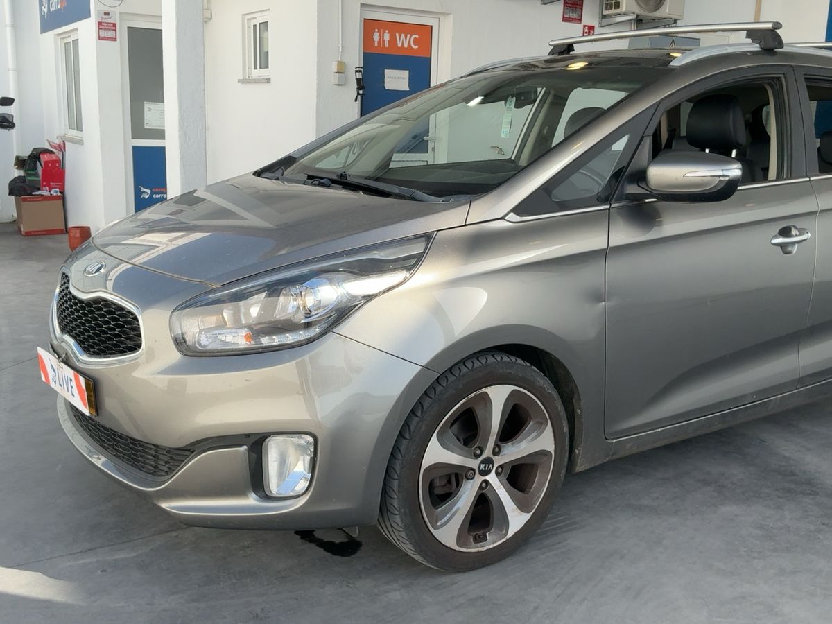 Kia Carens d'occasion