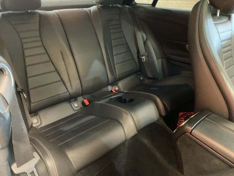 Mercedes-Benz E-Klasse E 400 4Matic AMG Line — zdjęcie 14