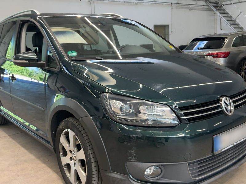 Volkswagen Touran 2.0 TDI CrossTouran 2012 – снимка 12