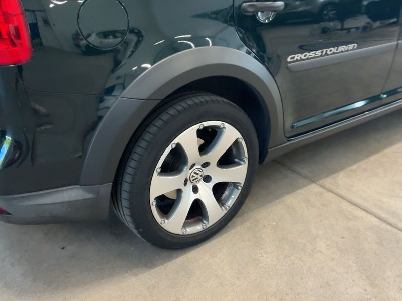 Volkswagen Touran 2.0 TDI CrossTouran 2012 – снимка 9
