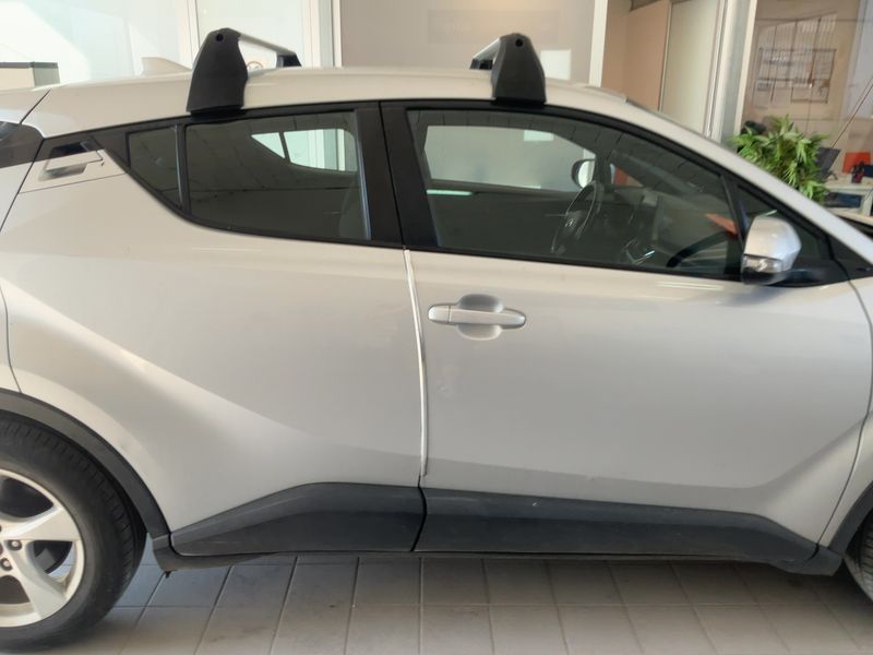 Toyota C-HR 1.8 Hybrid Active — zdjęcie 7