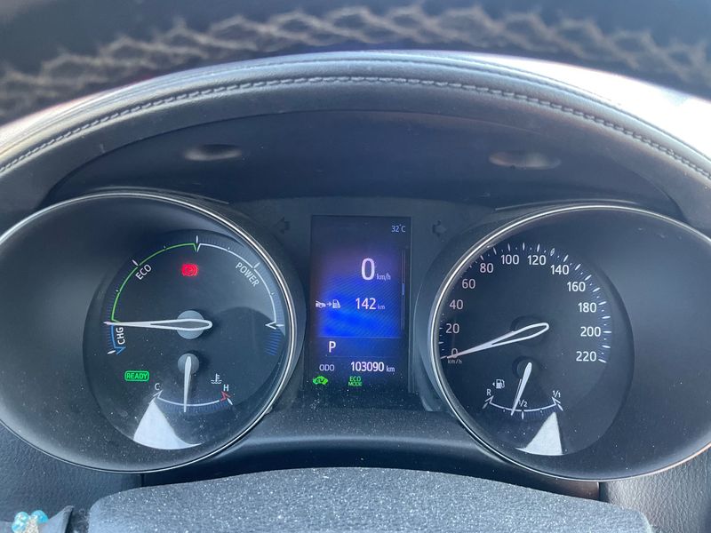 Toyota C-HR 1.8 Hybrid Active — zdjęcie 13