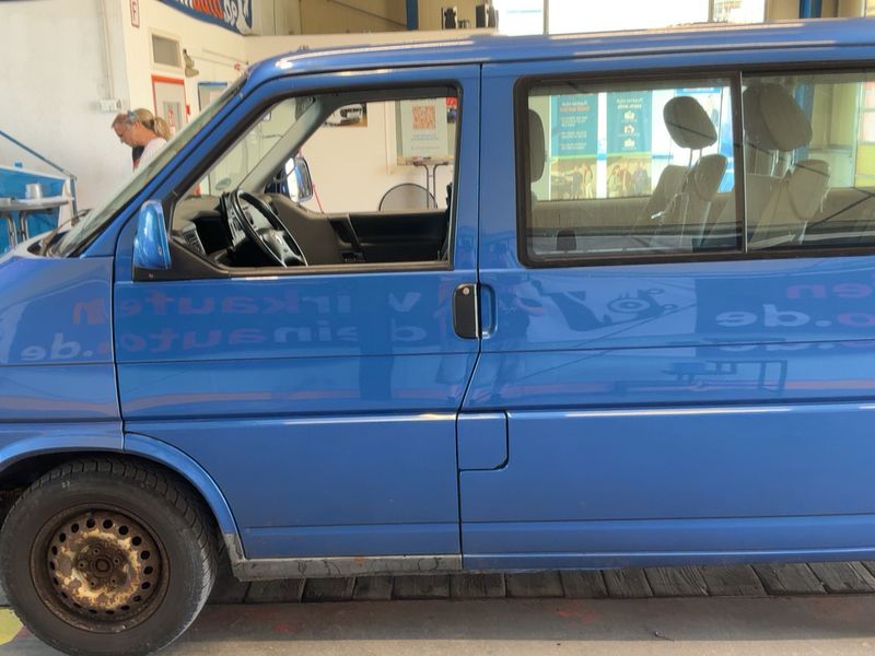 Volkswagen T4 Multivan 2.5 TDI Atlantis — zdjęcie 4