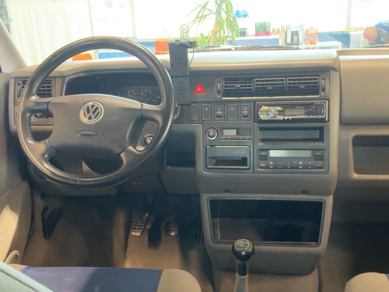 Volkswagen T4 Multivan 2.5 TDI Atlantis — zdjęcie 12