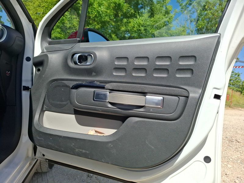 Citroen C3 1.2 PureTech Shine 2022 – снимка 40