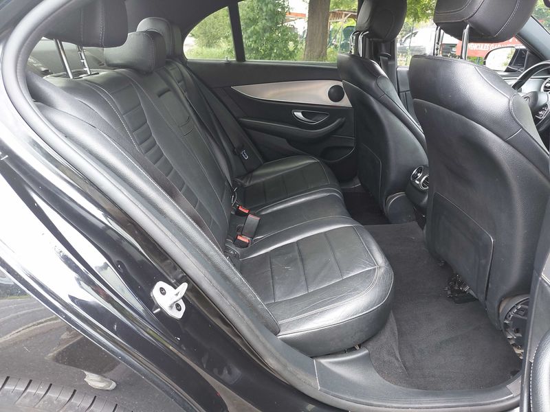 Mercedes-Benz E-Klasse E 220 d Avantgarde — zdjęcie 14