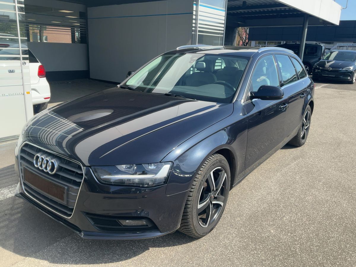 Audi A4 2014 — photo 1