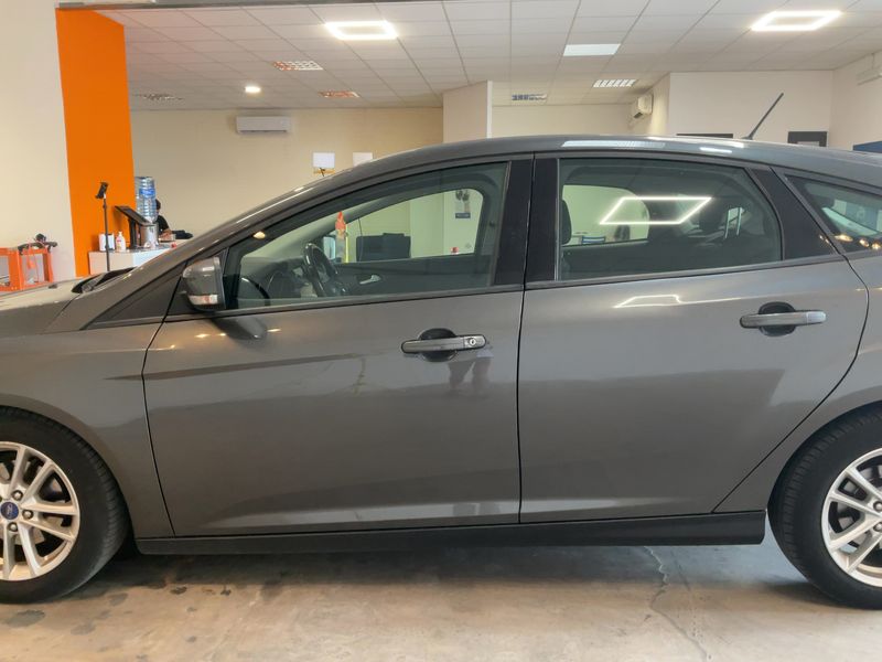 Ford Focus 1.5 TDCi Business 2018 – снимка 4