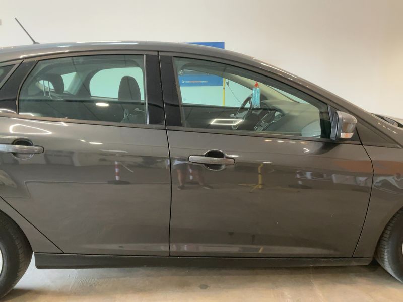 Ford Focus 1.5 TDCi Business 2018 – снимка 10