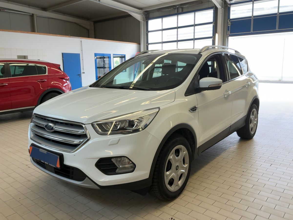 Ford Kuga 2018 — photo 1