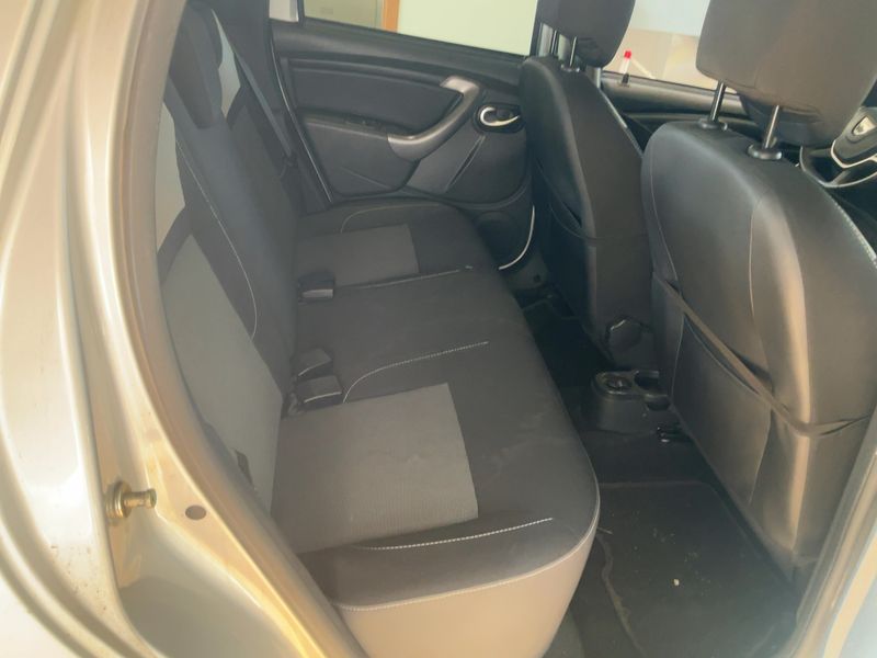 Dacia Duster 1.6 SCe LPG Brave² 4x2 2017 – снимка 19