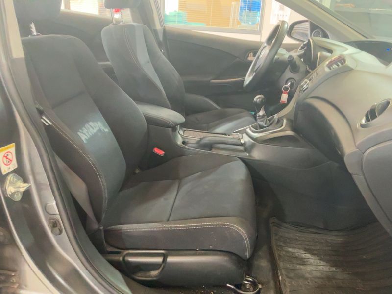 Honda Civic 1.6 DTEC Sport 2014 – снимка 16