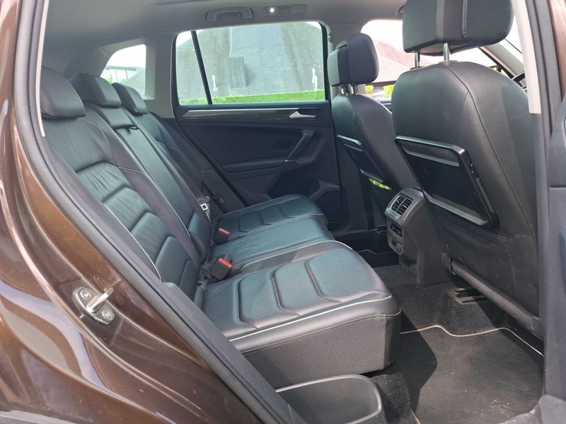 Volkswagen Tiguan 2.0 TDI Carat 4Motion BlueMotion Tech — zdjęcie 14