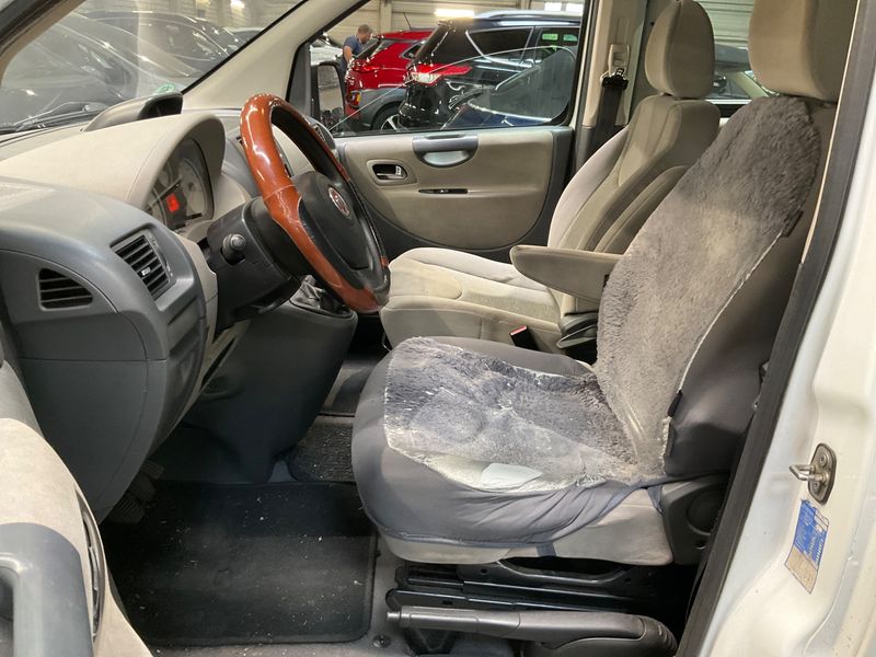 Fiat Scudo 2.0 JTDM Panorama Family L2H1 130 Multijet — zdjęcie 3