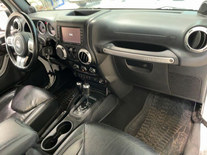 Jeep Wrangler Unlimited 2.8 CRD Rubicon — zdjęcie 12