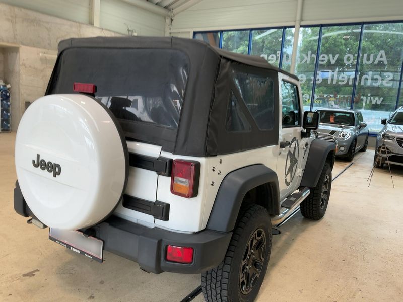 Jeep Wrangler Unlimited 2.8 CRD Rubicon — zdjęcie 6