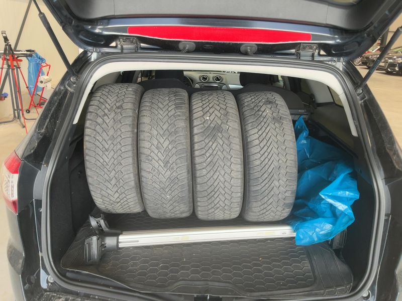 Ford Mondeo 2.2 TDCi Titanium 2012 – снимка 16