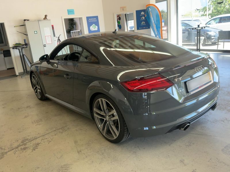 Audi TT 2.0 TFSI quattro Coupe — zdjęcie 3
