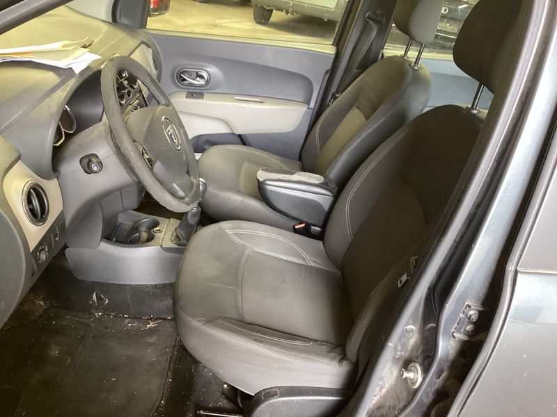 Dacia Lodgy 1.5 dCi Diesel Laureate — zdjęcie 3