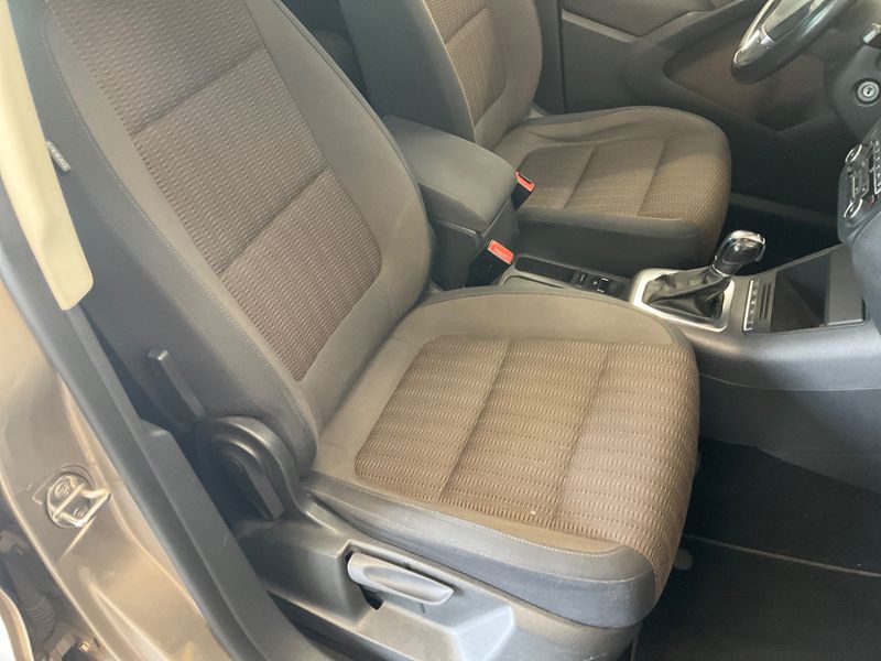 Volkswagen Tiguan 2.0 TDI Sport & Style 4Motion BlueMotion Tech 2013 – снимка 35