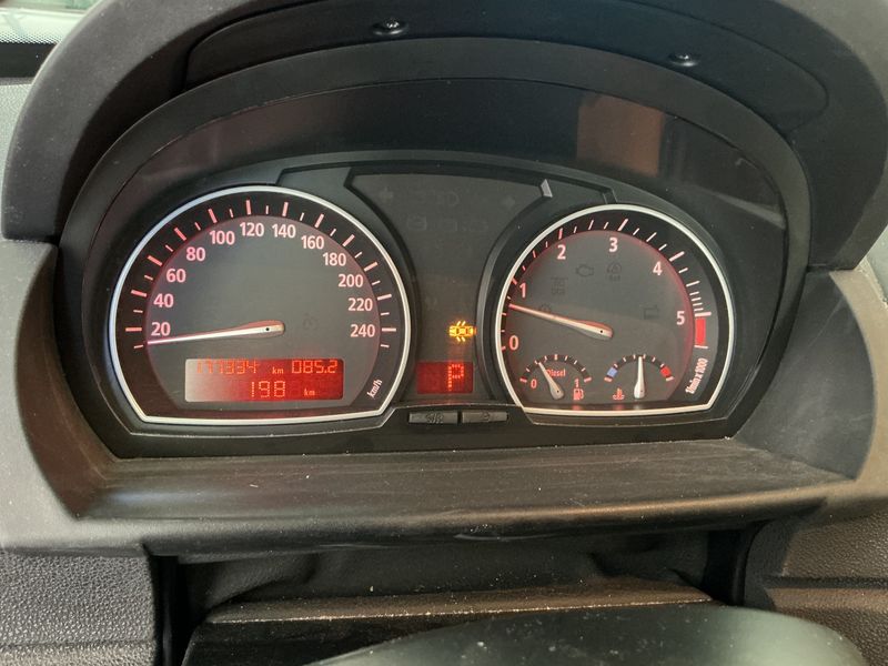 BMW X3 3.0d — zdjęcie 13