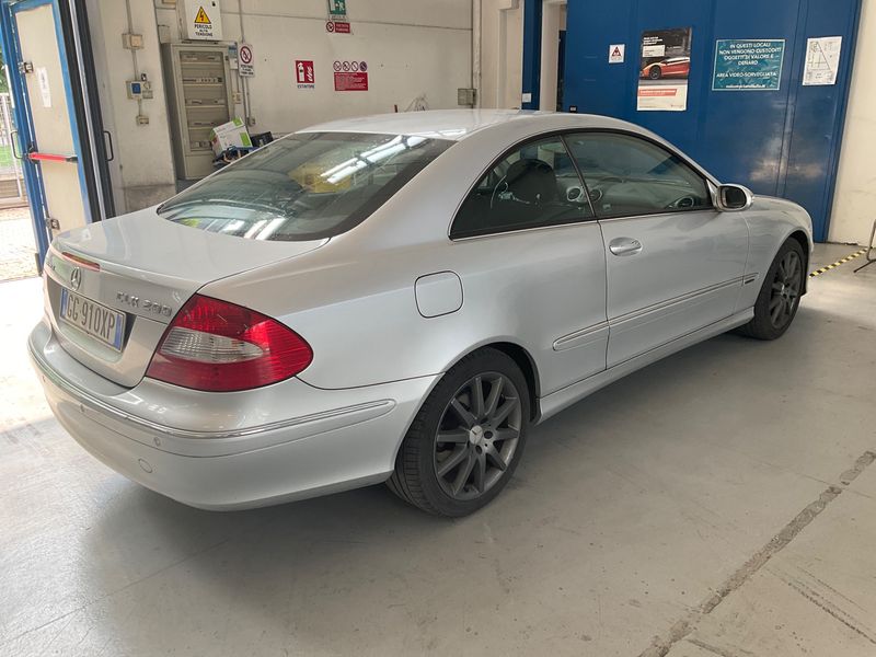 Mercedes-Benz CLK-Klasse CLK 200 Kompressor Elegance 2006 – снимка 2