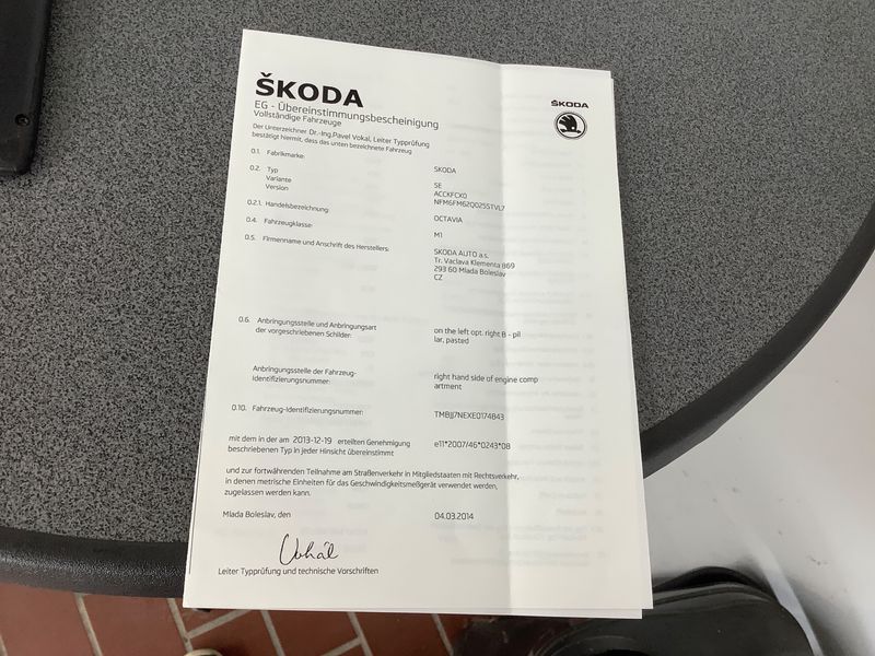 Skoda Octavia 2.0 TDI Elegance 2014 – снимка 22