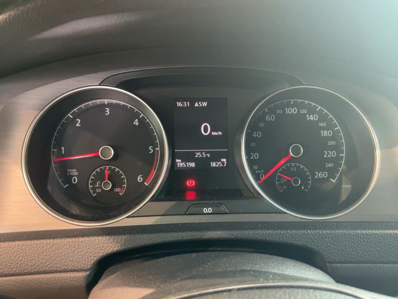 Volkswagen Golf VII 2.0 TDI Comfortline BlueMotion Tech 2013 – снимка 18