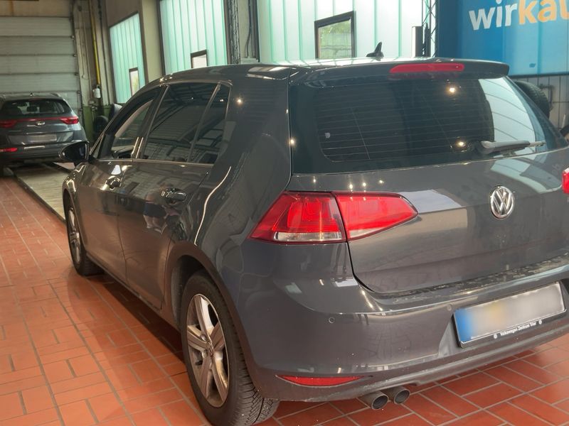 Volkswagen Golf VII 2.0 TDI Comfortline BlueMotion Tech 2013 – снимка 6
