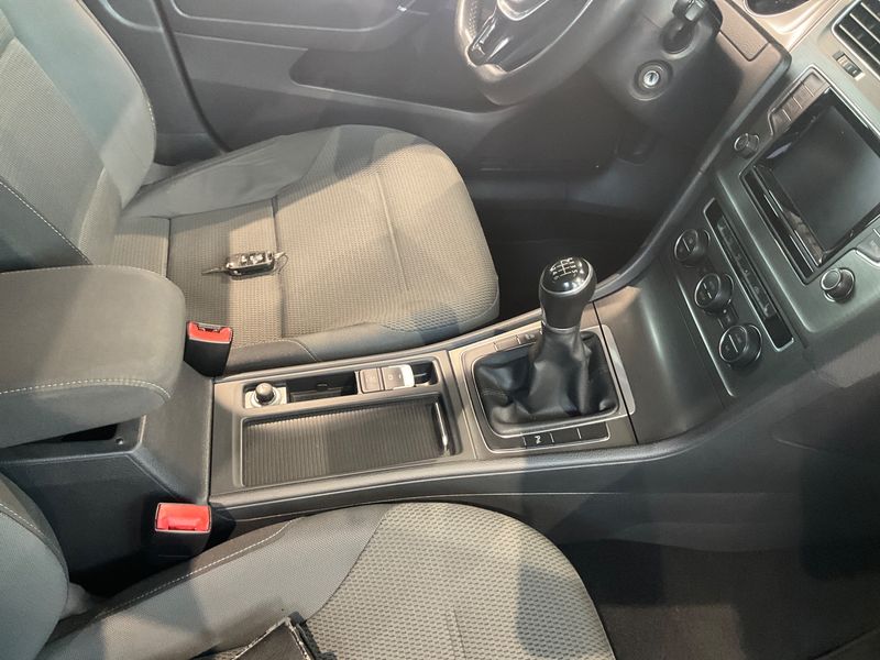 Volkswagen Golf VII 2.0 TDI Comfortline BlueMotion Tech 2013 – снимка 24
