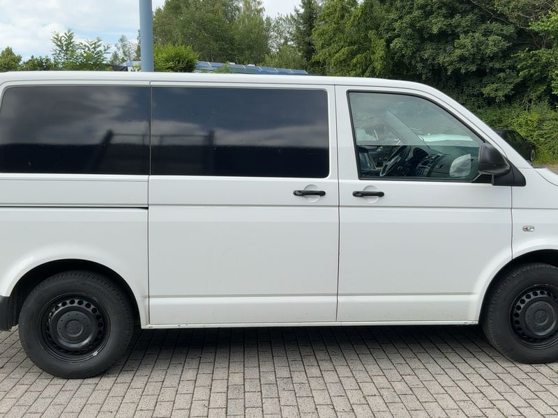 Volkswagen T5 Transporter 2.0 TDI Kasten — zdjęcie 7