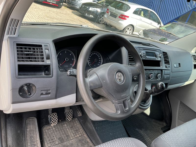 Volkswagen T5 Transporter 2.0 TDI Kasten 2015 – снимка 28