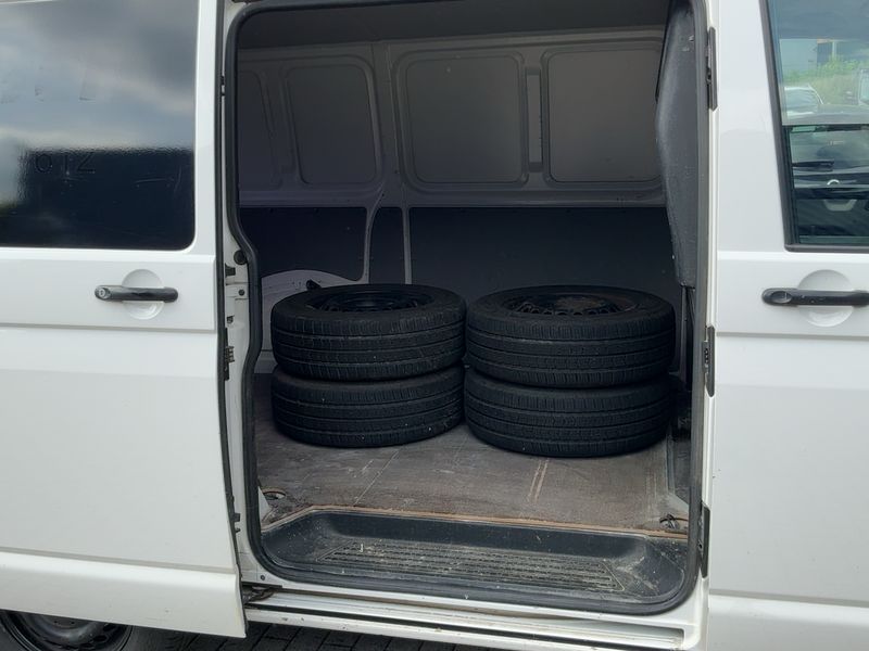 Volkswagen T5 Transporter 2.0 TDI Kasten — zdjęcie 14