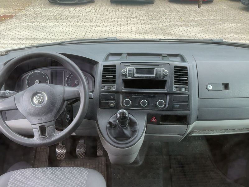 Volkswagen T5 Transporter 2.0 TDI Kasten — zdjęcie 12