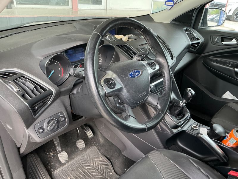 Ford Kuga 2.0 TDCi Titanium 2015 – снимка 29